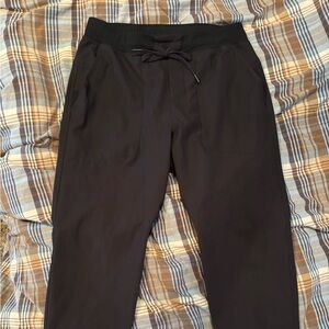 Lululemon ABC Jogger (shorter inseam)